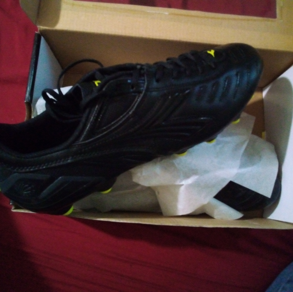 Diadora soccer